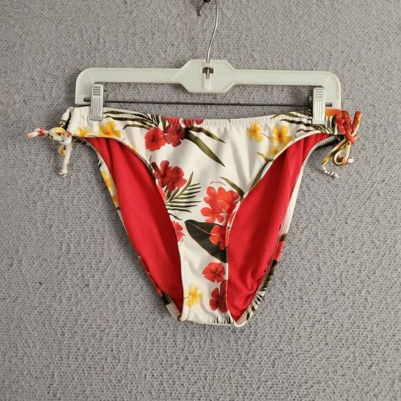 Guess Women's USA Made Hibiscus Bikini Set  Strappy String Bikini Large - Picture 2 of 10